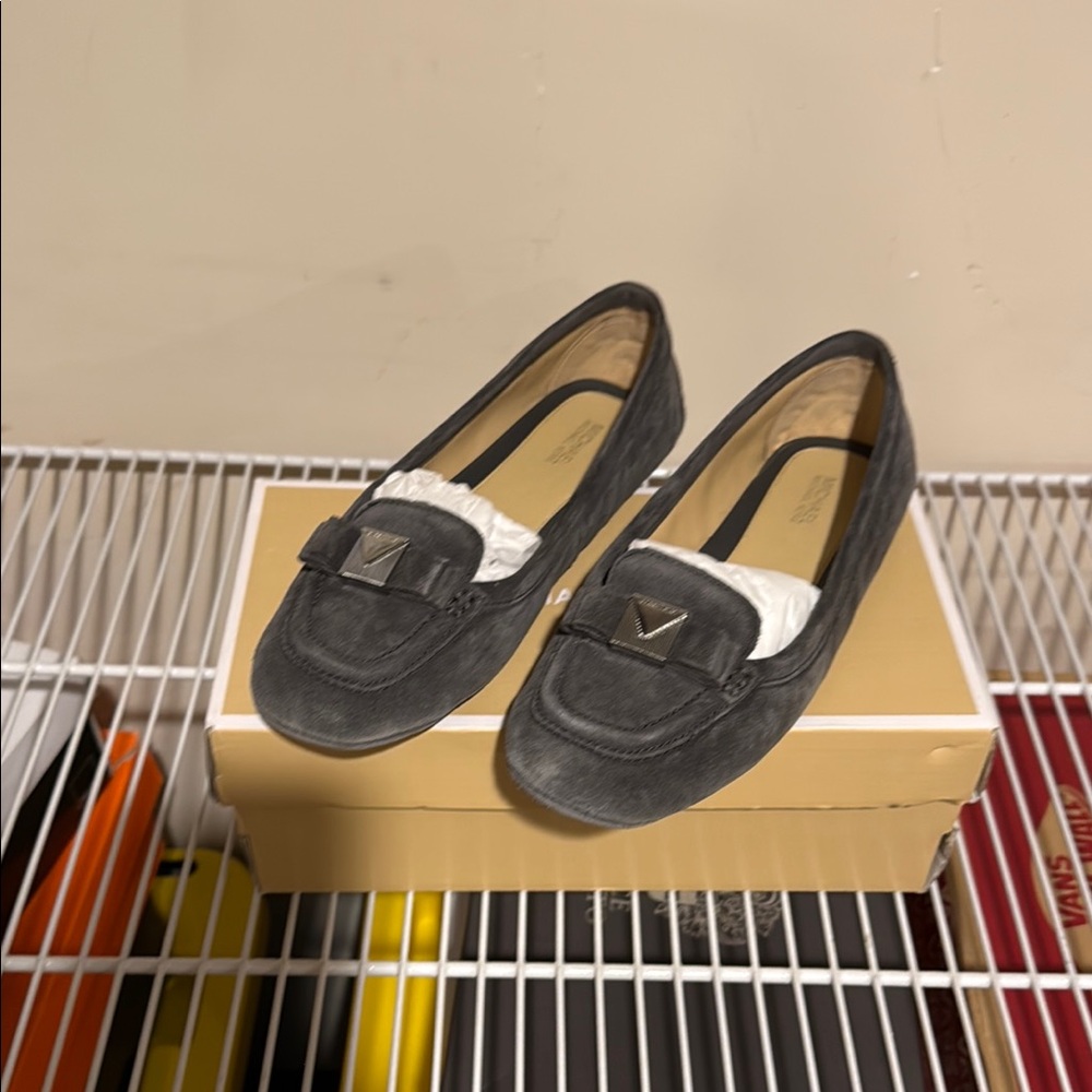 MICHAEL Michael Kors Gray Flats Suede Loafers